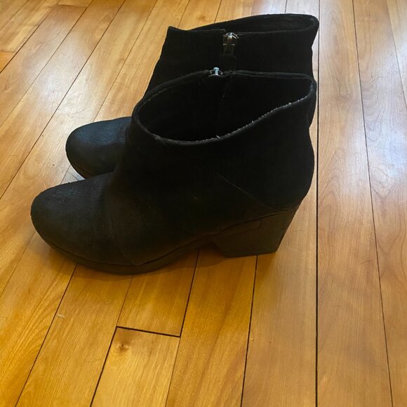 Eileen Fisher Vero Cuoici Black‎ Suede Ankle Boots Size 9.5 - Picture 4 of 7